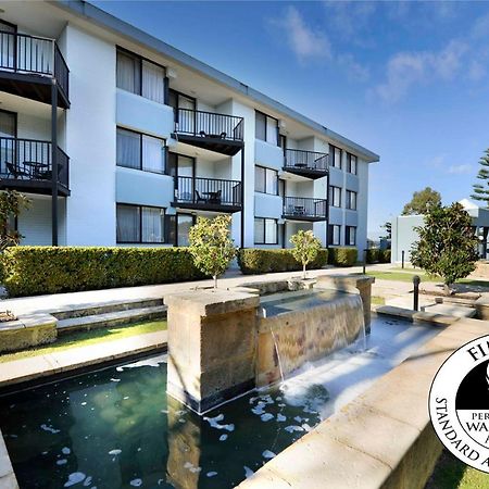 Lodestar Waterside Apartments Perth Exterior photo