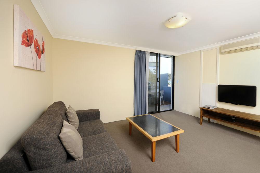 Lodestar Waterside Apartments Perth Exterior photo